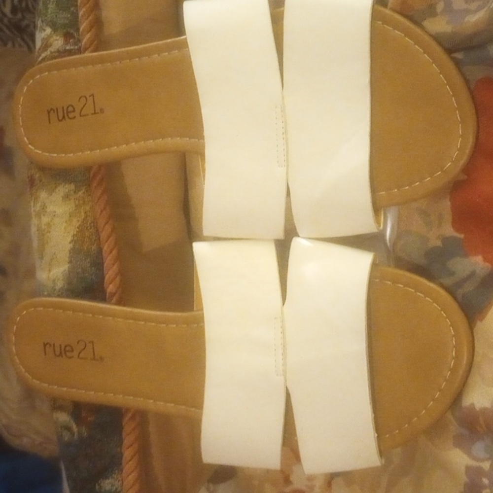 10 white flat Sandal